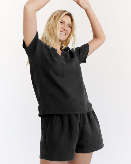 100% French Flax Linen Shorts in Charcoal