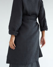 Load image into Gallery viewer, 100% French Flax Linen Classic Robe in Charcoal