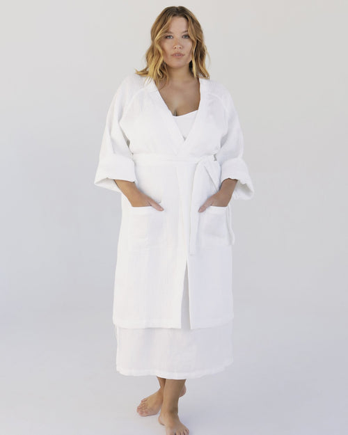100% Linen Waffle Robe in White