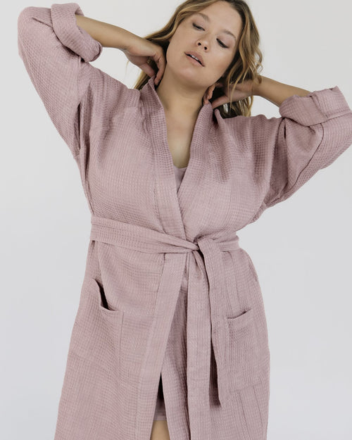 100% Linen Waffle Robe in Lavender