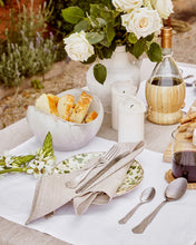 Load image into Gallery viewer, 100% Linen Placemats in White (Set of Four)