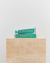 Load image into Gallery viewer, 100% Linen Waffle Bath Towel in Turmeric