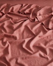Load image into Gallery viewer, Pink Clay 100% Flax Linen Fitted Sheet