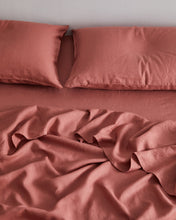 Load image into Gallery viewer, Pink Clay 100% Flax Linen Fitted Sheet