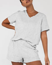 Load image into Gallery viewer, 100% French Flax Linen T-Shirt in Pinstripe